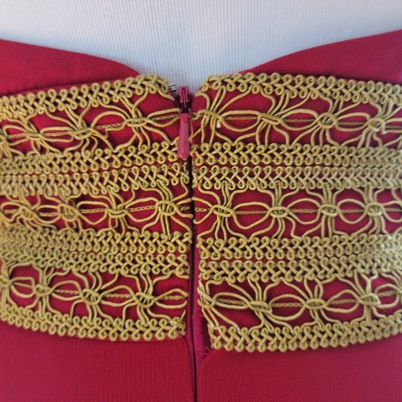 Red Dress - Picture 11 of 14